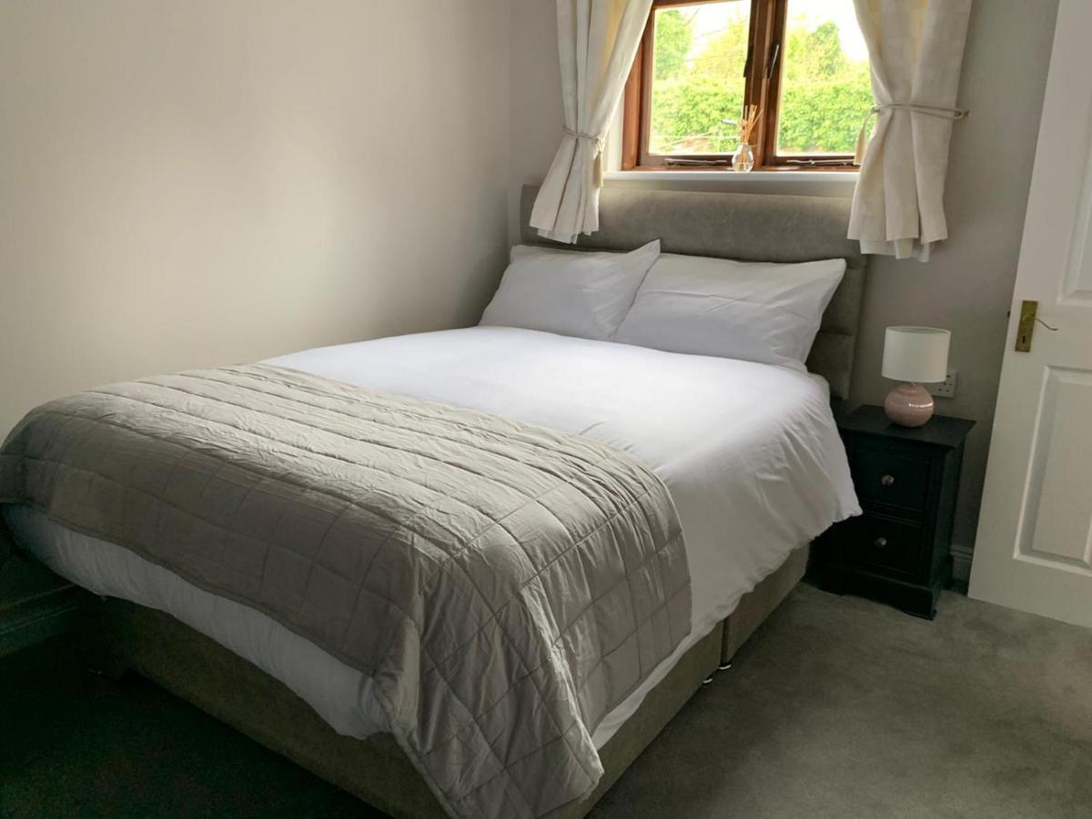 Madelines Accommodation Tinahely ภายนอก รูปภาพ