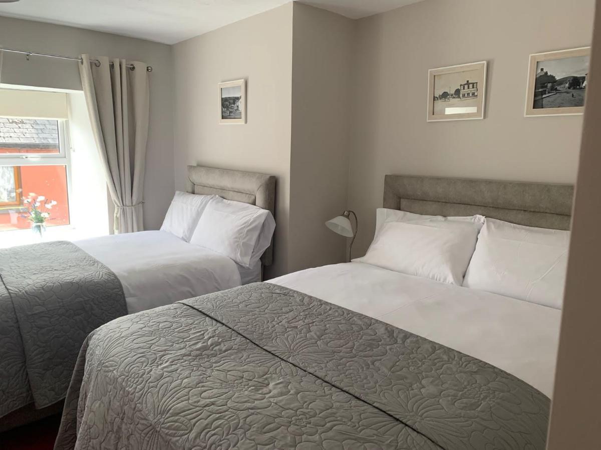 Madelines Accommodation Tinahely ภายนอก รูปภาพ