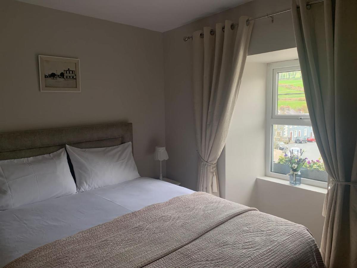 Madelines Accommodation Tinahely ภายนอก รูปภาพ