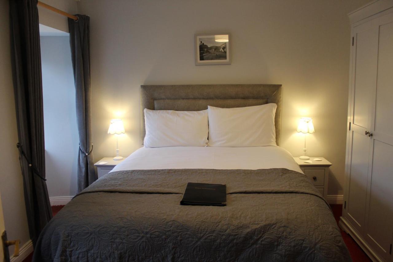 Madelines Accommodation Tinahely ภายนอก รูปภาพ