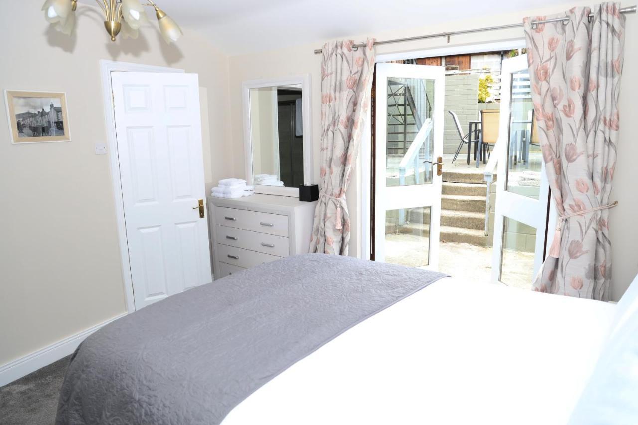 Madelines Accommodation Tinahely ภายนอก รูปภาพ